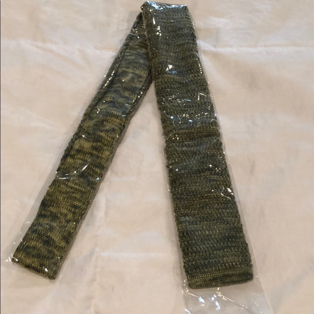NWT MENS TIE KNITTED STYLE